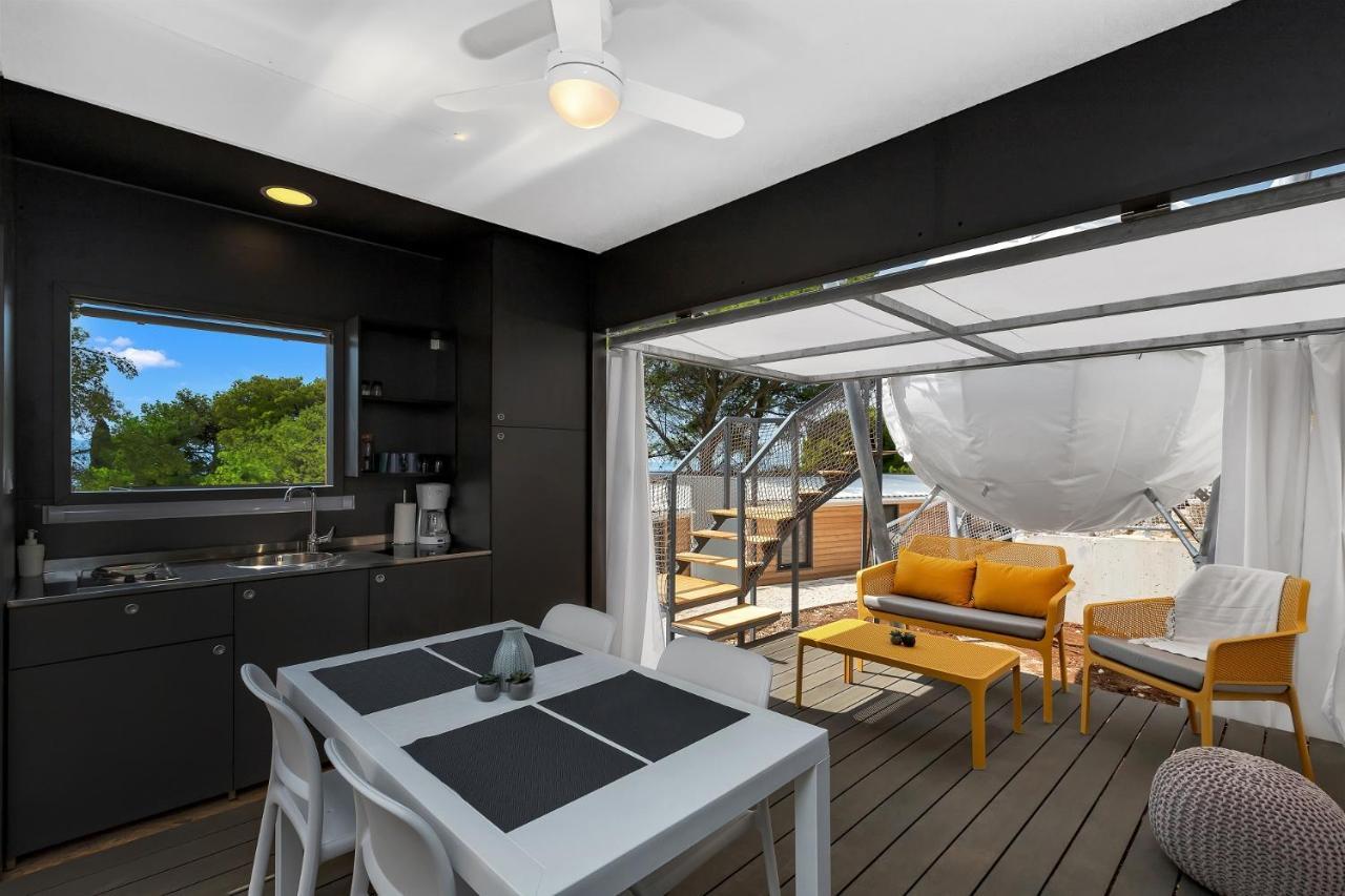 Friends & Family Glamping pad,720965011:JPEG