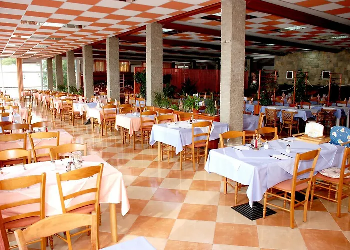 Hotel mit Pool: Hotel Aurora